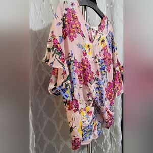 Umgee - Floral Top with Keyhole Back - Pink